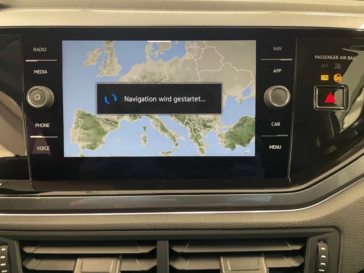 Volkswagen Taigo 1.5 TSI Style AHK MATRIX TECHO SOLAR - Imagen 10