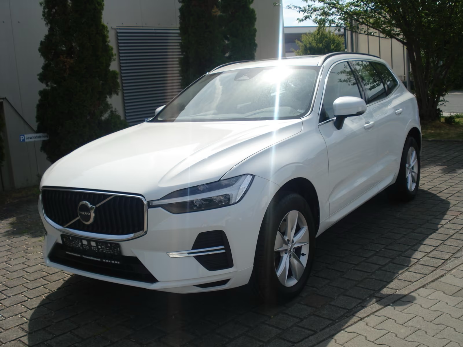 Volvo XC60 Momentum Pro MILD HIBRID DIESEL CUERO - Imagen 3