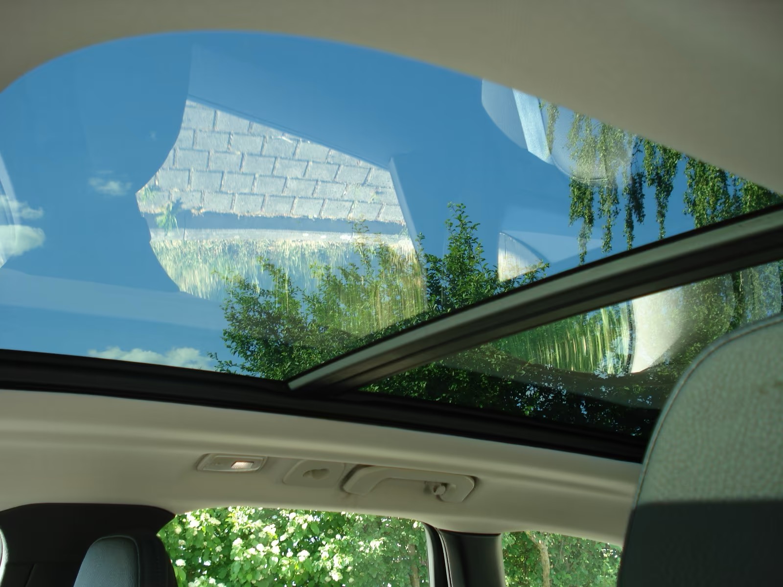 Volvo XC60 Momentum Pro MILD HIBRID DIESEL CUERO - Imagen 12